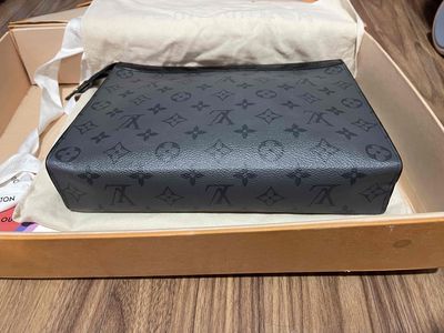 Clutch LV fullbox authentic