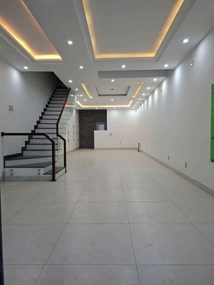 Аренда · 4 комн. · 100 м² · Quận Cẩm Lệ, ул. Đường Thái Văn Lung