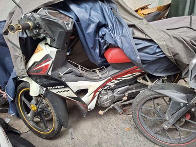 Dư bán HonDa balde 110 sx 2015. Mua bán Xe máy tại Quận 1 Tp Hồ Chí Minh được đăng bởi Mạnh Cường