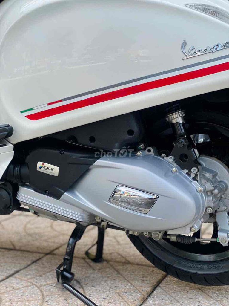 Piaggio Vespa Sprint 125 2019 Trắng 4000 km. Mua bán Xe máy tại Quận Ninh Kiều Cần Thơ được đăng bởi CHXM Tân Liên Hưng 2 hình 11