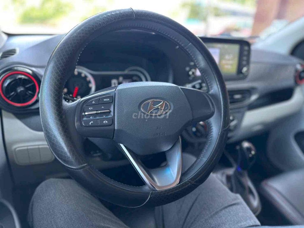 Hyundai Grand i10 2022 1.2 Sedan AT - 53000 km. Mua bán Ô tô tại Thành phố Buôn Ma Thuột Đắk Lắk được đăng bởi Trương Hùng  hình 5