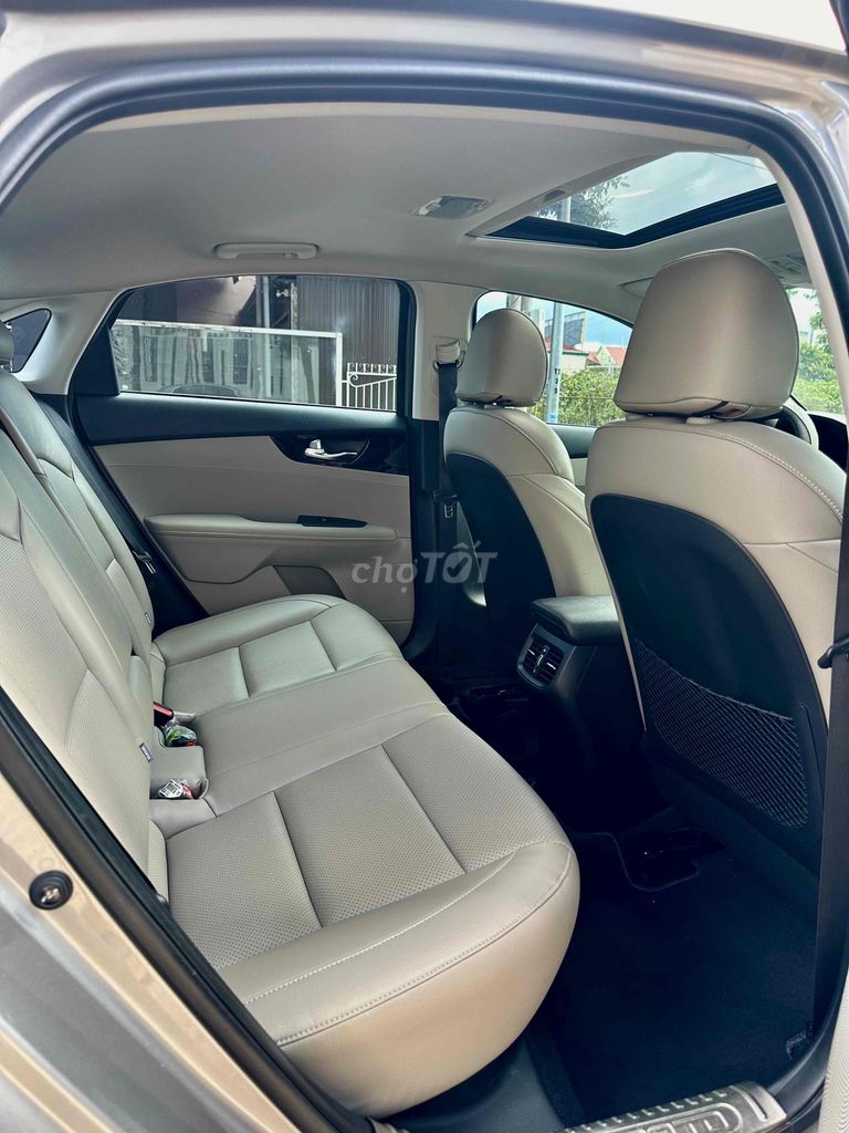 Kia Cerato 2020 1.6 AT Luxury  - 50000 km. Mua bán Ô tô tại Huyện Đức Trọng Lâm Đồng được đăng bởi Đức Tín hình 11