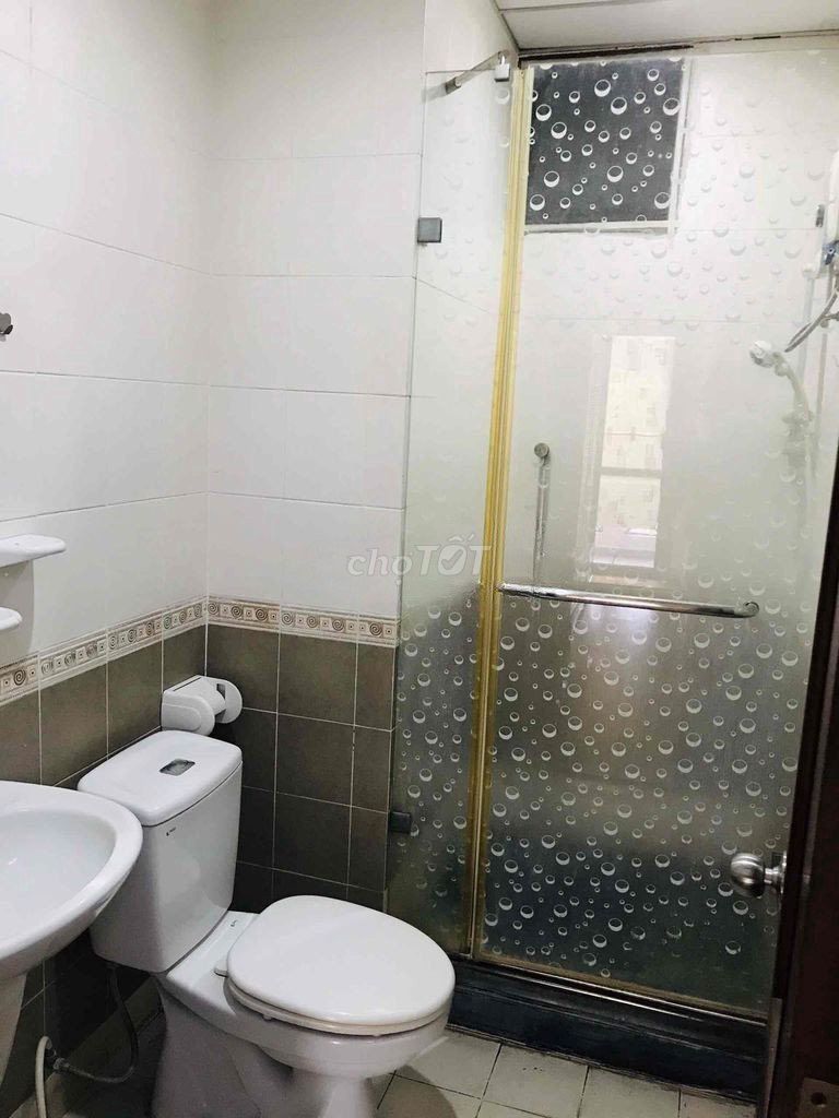 Аренда · 6 комн. · 80 м² · Quận Tân Phú, ул. Đường Lê Trọng Tấn