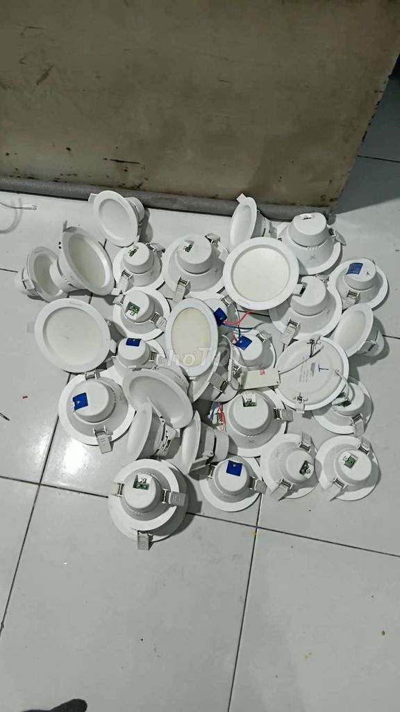 Đèn LED Panasonic NNP73359 12W Trắng. Mua bán Đèn tại Thành phố Thủ Đức Tp Hồ Chí Minh được đăng bởi Long Lê hình 1