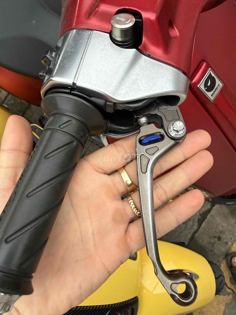 Vespa 125 abs đèn led ngay chủ ký lên đồ chơi. Mua bán Xe máy tại Huyện Trảng Bom Đồng Nai được đăng bởi Hùng hình 10