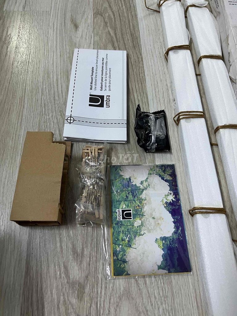 Khung tranh trang trí ảnh mới 100%