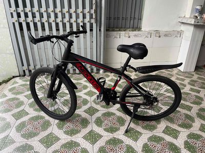 để lâu ích đi bán lại cho ae sài. Mua bán Xe đạp tại Thành phố Tân An Long An được đăng bởi thanh