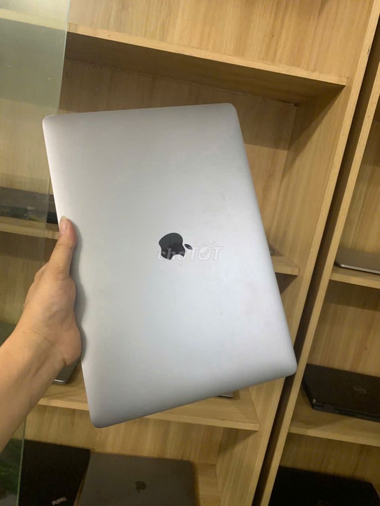 thanh lý macbook pro 15 inch giá rẻ. Mua bán Laptop tại Huyện Quế Võ Bắc Ninh được đăng bởi Luân hình 1