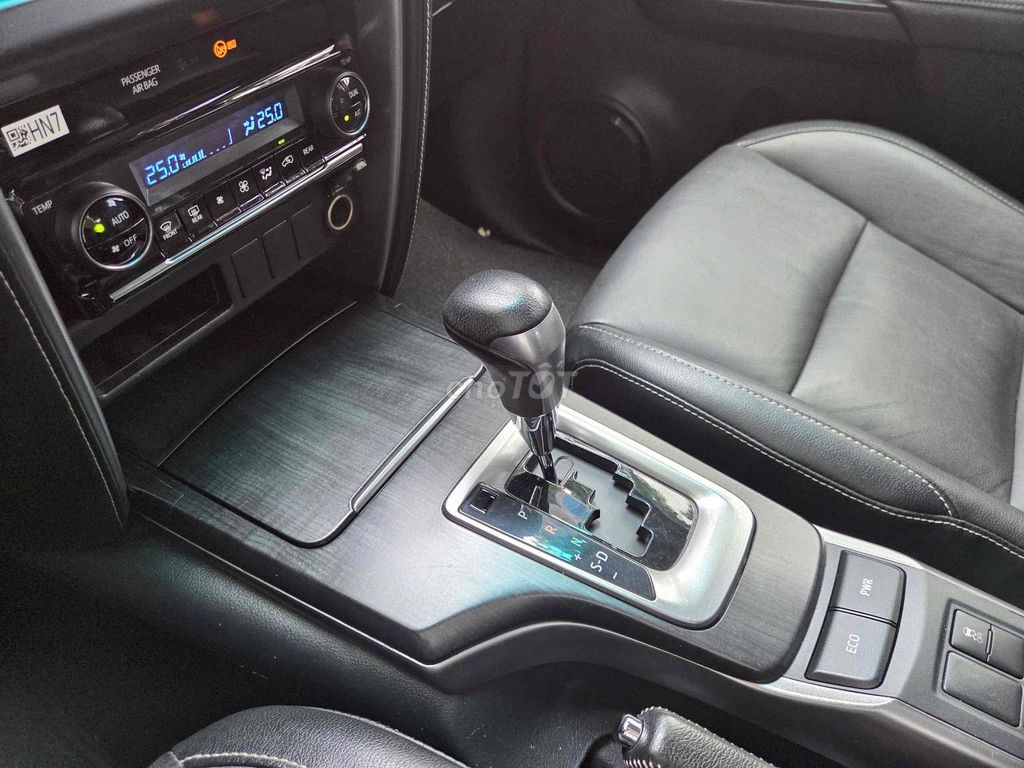 Toyota Fortuner 2020 2.4G 4x2 AT. Mua bán Ô tô tại Thành phố Thủ Dầu Một Bình Dương được đăng bởi Thanh Trâm Toyota Sure Bình Dương hình 3