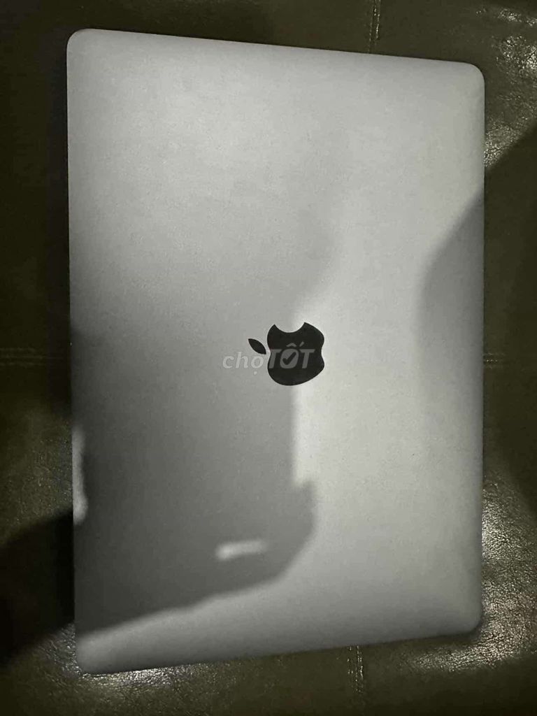 Apple MacBook Bạc. Mua bán Laptop tại Quận Cẩm Lệ Đà Nẵng được đăng bởi Dũng Hồ hình 1