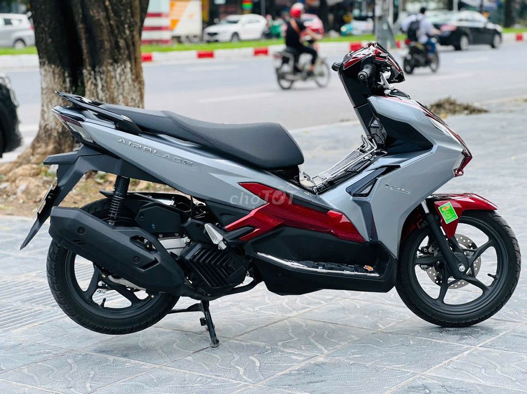 Honda Air Blade 125 красный серый 125fi Новый красивый автомобиль 99,9%