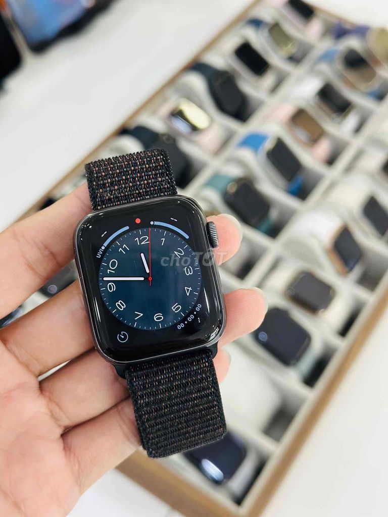 Apple Watch S5 44MM GRAY 97% ZIN FULL PHỤ KIỆN