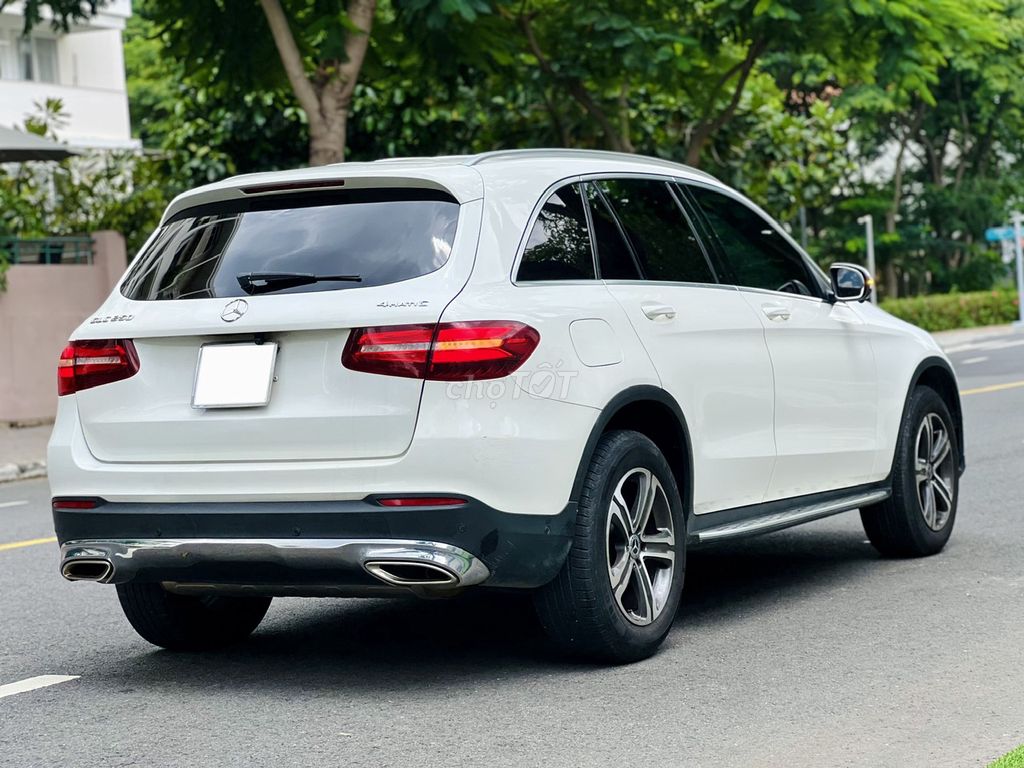 ❤️MERCEDES GLC250 4MATIC 2018 – TRẮNG SIÊU ĐẸP. Mua bán Ô tô tại Quận 7 Tp Hồ Chí Minh được đăng bởi Tri Mercedes DNZ hình 5
