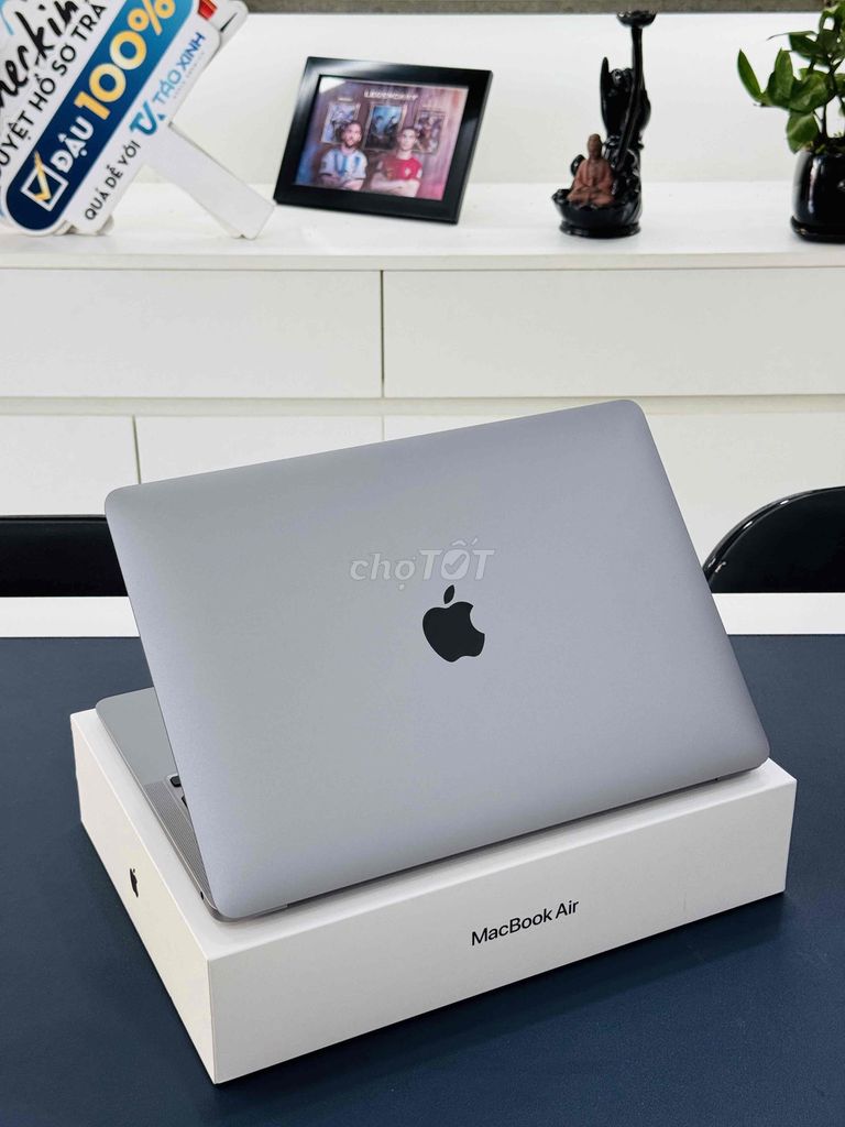 Macbook Air M1 8/256gb gray Fullbox siêu lướt