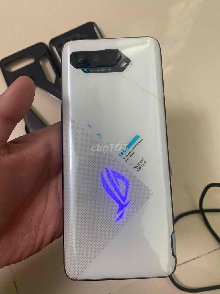 Asus ROG Phone 5 Trắng Đã dùng. Mua bán Điện thoại tại Quận Tân Phú Tp Hồ Chí Minh được đăng bởi Tuan Anh Tran hình 1