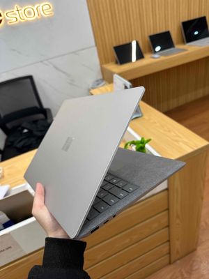 Microsoft Surface Laptop 4 Like New 99% i7/16/512