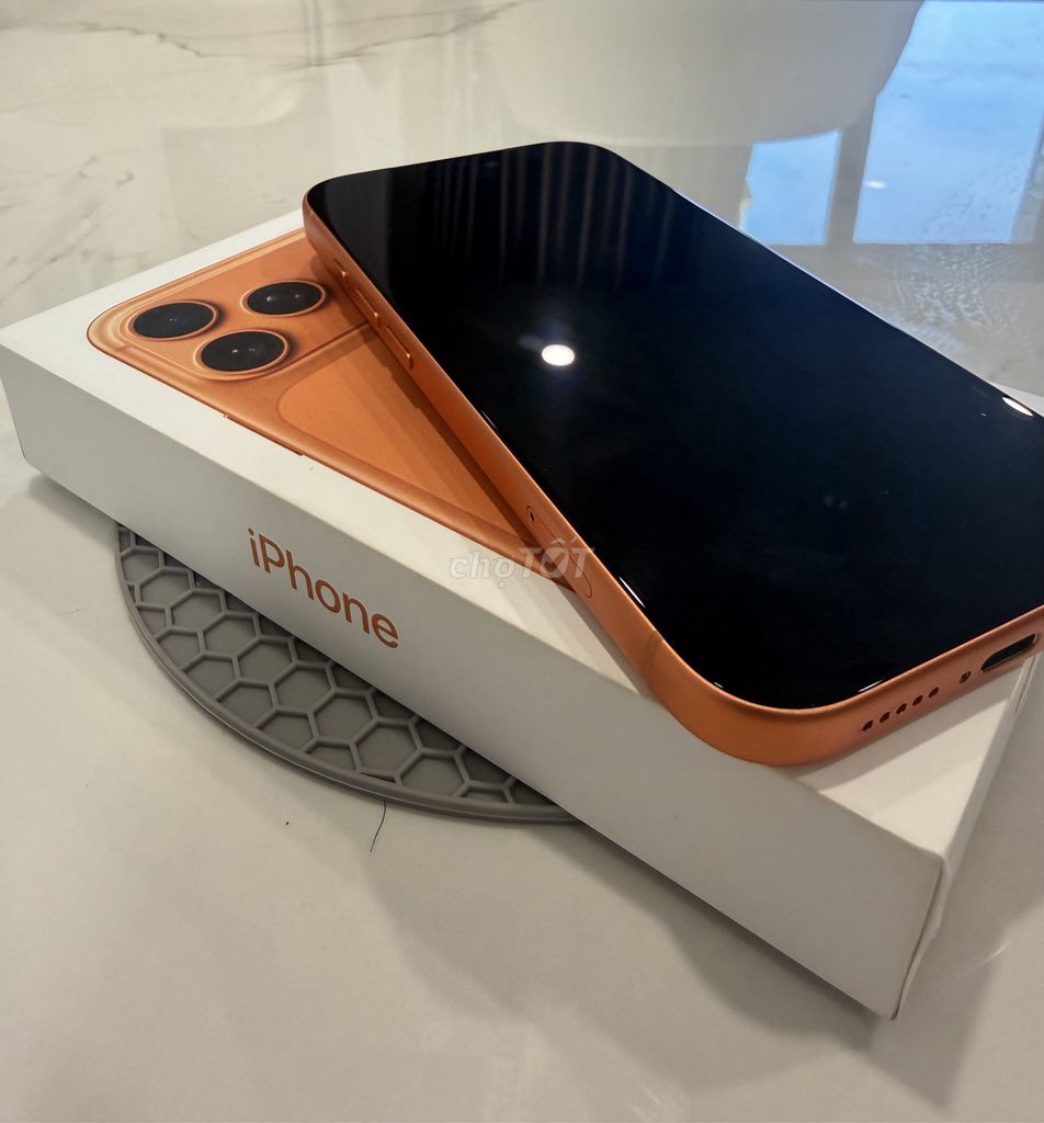 Apple iPhone 17 Pro 256GB cam. Mua bán Điện thoại tại Huyện Hoài Đức Hà Nội được đăng bởi Min Ho hình 1