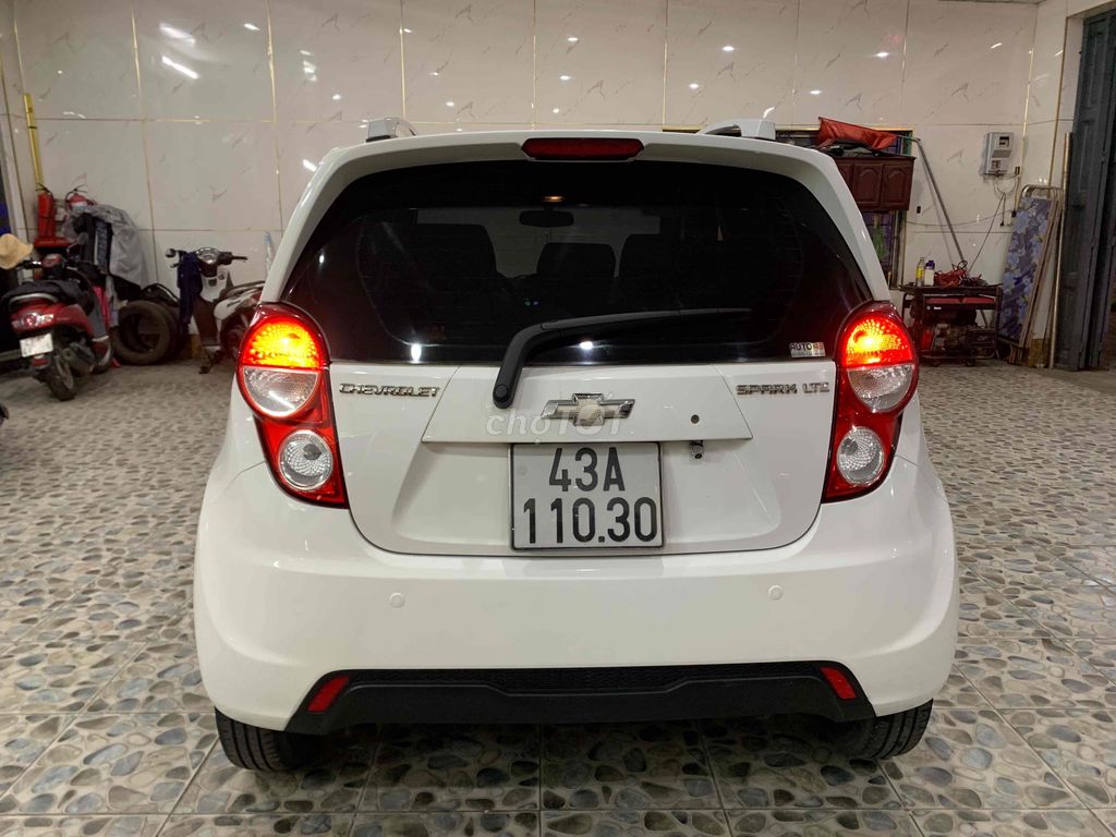 Chevrolet Spark 2014 Ltz tự động. Mua bán Ô tô tại Quận Cẩm Lệ Đà Nẵng được đăng bởi Nguyễn Land hình 5