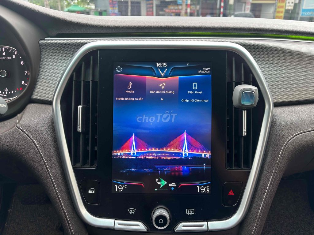 Lux A 2019 bản tiêu chuẩn 1 chủ từ đầu siêu đẹp. Mua bán Ô tô tại Thành phố Dĩ An Bình Dương được đăng bởi Dương hình 10