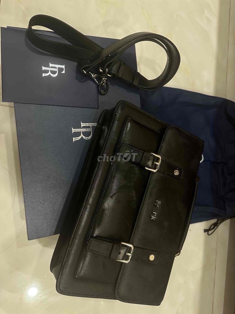 Túi đeo chéo FRANK CALVIN BUSINESS BAG Nam Da. Mua bán Túi xách tại Quận Bình Tân Tp Hồ Chí Minh được đăng bởi hoang huy hình 1