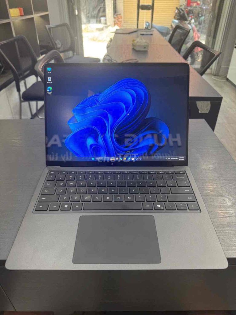 Microsoft Surface Laptop 7 Ultra 5 16GB/256GB. Mua bán Laptop tại Thành phố Thủ Dầu Một Bình Dương được đăng bởi SURFACE VINVIN hình 1