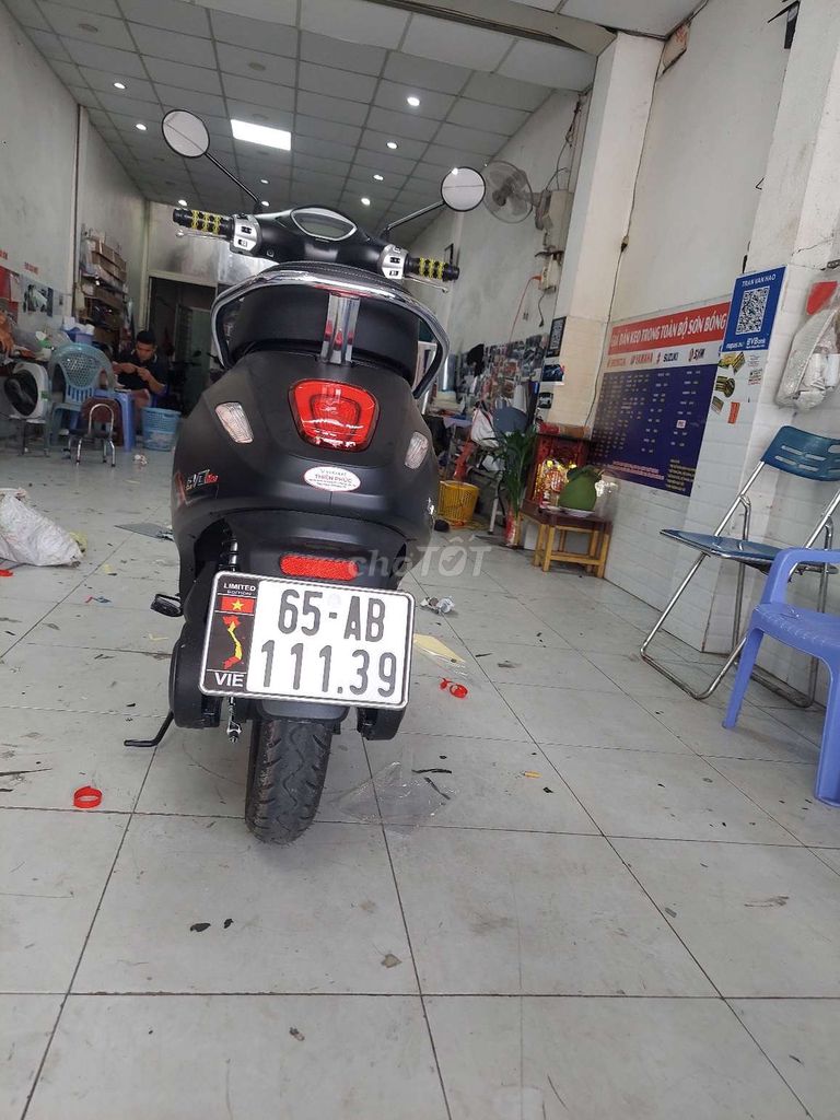 Xe máy điện EVO 200 màu đen mới 99%. Mua bán Xe điện tại Quận Ninh Kiều Cần Thơ được đăng bởi Dương Thành Lộc LP hình 2