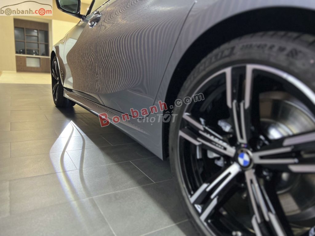 BMW 330i M Sport LCI 2023.. Mua bán Ô tô tại Quận Long Biên Hà Nội được đăng bởi Nguyễn Công Hiệu hình 3