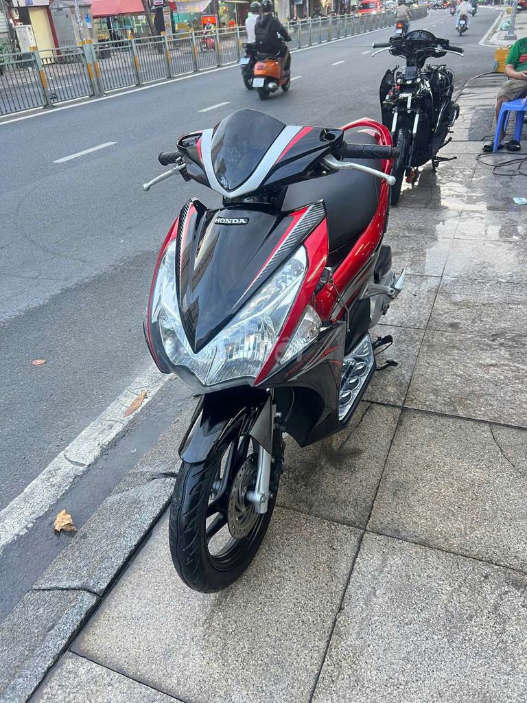 Honda Blade FI 2012 Đỏ đen Mới 90%