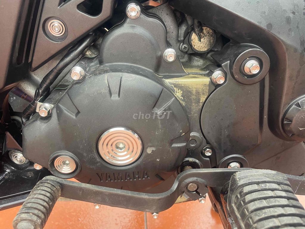 Черные ручные ленты Yamaha Spark 2010