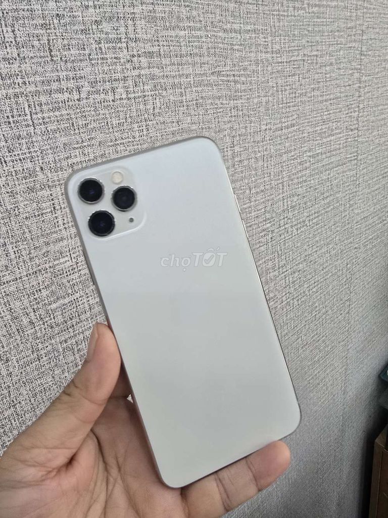 Apple iPhone 11 Pro Max 64GB Trắng Đã sử dụng. Mua bán Điện thoại tại Thành phố Buôn Ma Thuột Đắk Lắk được đăng bởi MNmobile hình 1