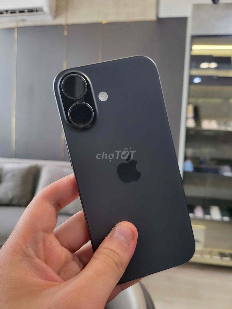 Apple iPhone 17 256GB Đen Chính Hãng BH 11/02/27. Mua bán Điện thoại tại Quận 8 Tp Hồ Chí Minh được đăng bởi CA REM BÁN TÁO hình 1