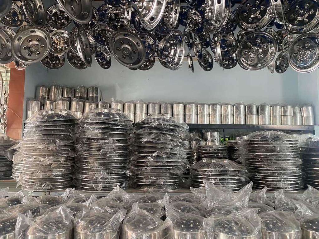 Ốp mâm INOX xe tải R12 R14 R15 R16 R20 R22,5..