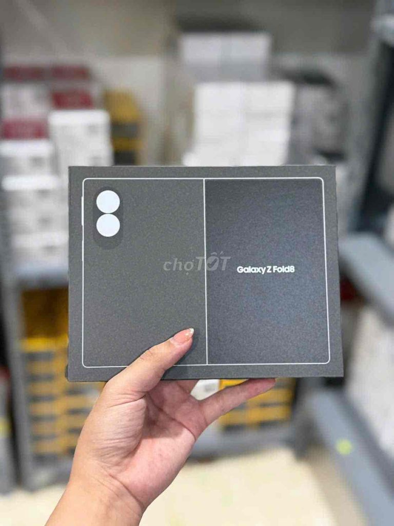 Samsung Z Fold 8 Việt Nam fullbox new seal 100%. Mua bán Điện thoại tại Quận Hải Châu Đà Nẵng được đăng bởi TUẤN LUXURY MOBILE ĐÀ NẴNG hình 1
