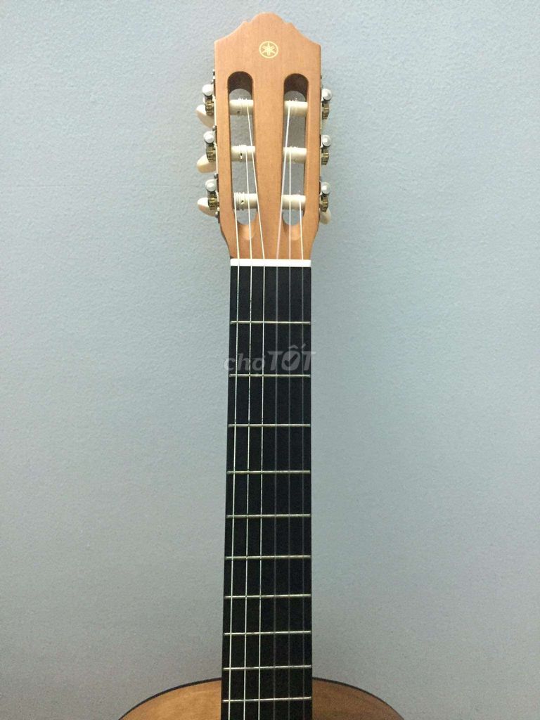 0989067730 - Đàn guitar classic yamaha