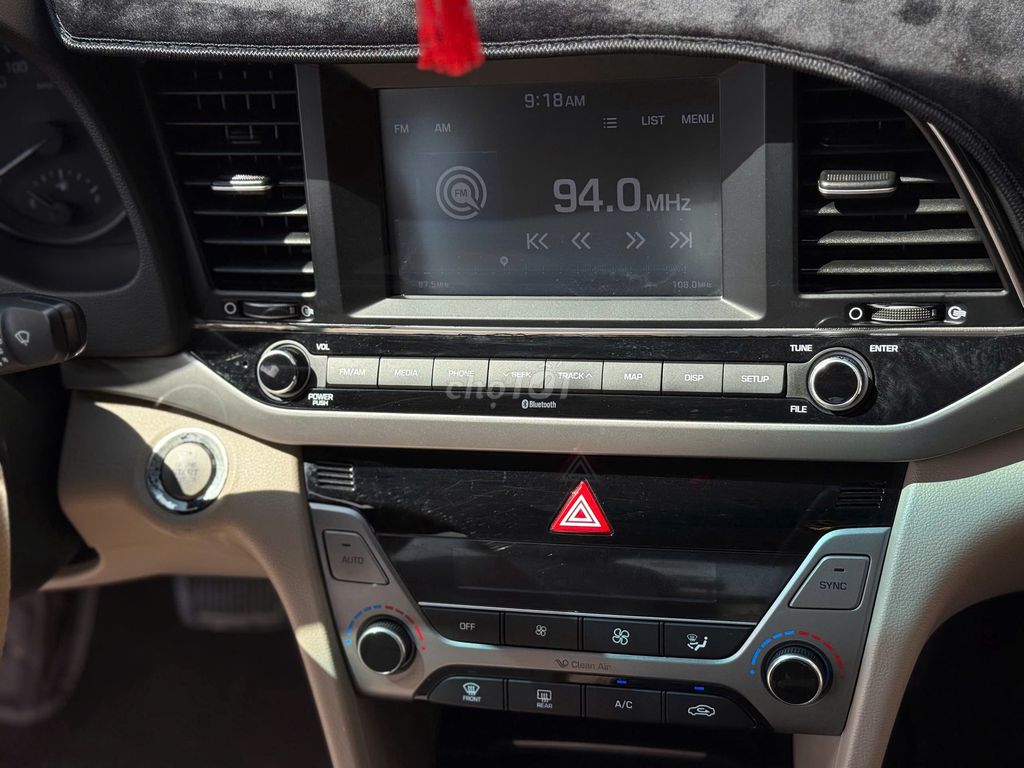 Hyundai Elantra 1.6 AT 2018 màu trắng. Mua bán Ô tô tại Thành phố Thuận An Bình Dương được đăng bởi Thắng Trần Auto hình 8