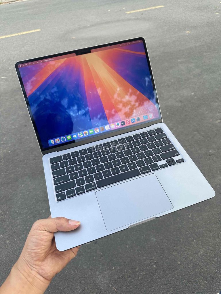 Macbook Air M2 16/256Gb fullbox chính hãng.. Mua bán Laptop tại Quận Tân Phú Tp Hồ Chí Minh được đăng bởi Nicemac hình 1