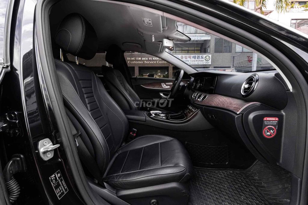 E200 - 2017 đẳng cấp doanh nhất giá rẻ siêu đẹp. Mua bán Ô tô tại Quận 7 Tp Hồ Chí Minh được đăng bởi Dương Phương hình 9