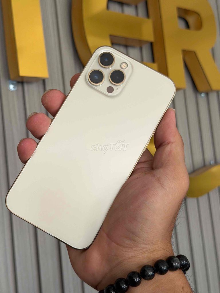 iPhone 12 Pro Max 512GB Vàng 99%. Mua bán Điện thoại tại Quận Ninh Kiều Cần Thơ được đăng bởi Anh hình 1