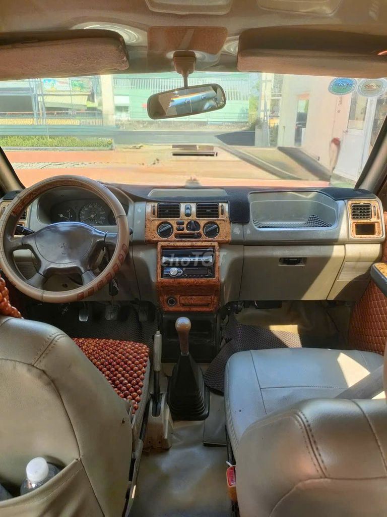 Mitsubishi Jolie 2006 photo 4