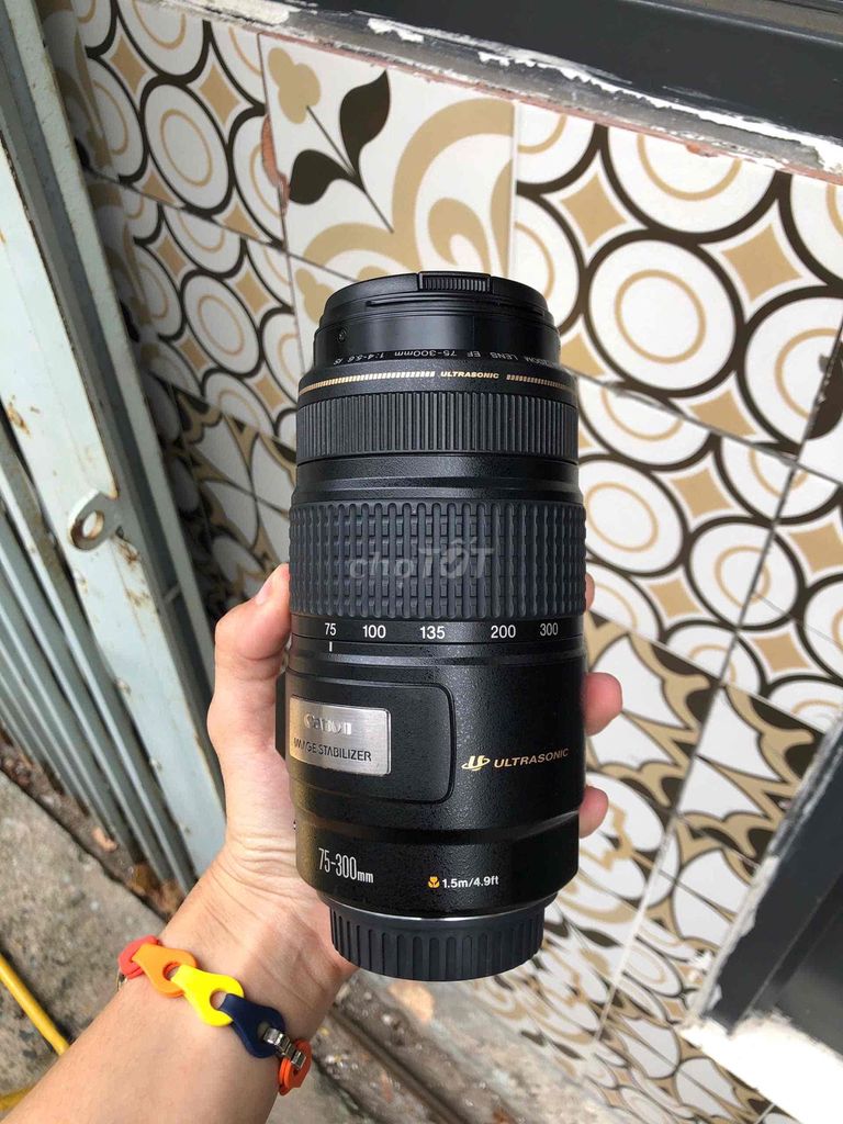 Ống kính Canon 75-300mm USM is. Mua bán Máy ảnh, Máy quay tại Quận Phú Nhuận Tp Hồ Chí Minh được đăng bởi Lam Vy  hình 1