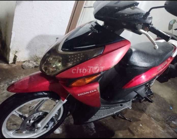 Honda Click màu Đỏ. Mua bán Xe máy tại Quận 12 Tp Hồ Chí Minh được đăng bởi ngan hình 4