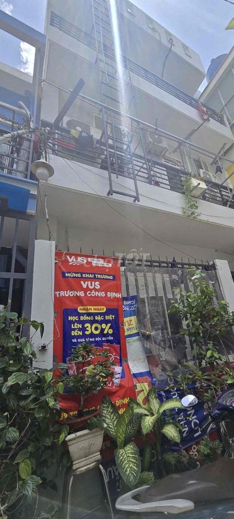 Chính Chủ bán nhà CHDV 92.5M2  Chỉ 8,5tỷ đường Tân Thành Quận Tân Phú