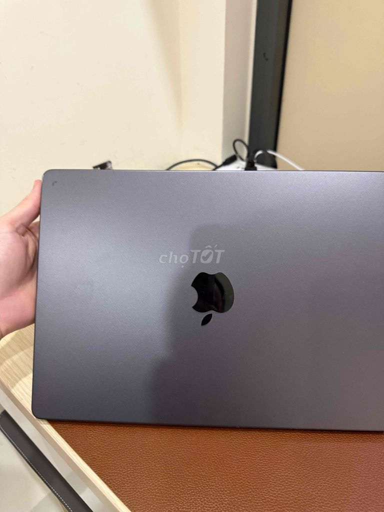 Apple MacBook Pro M3 Pro 18G 512G màu đen. Mua bán Laptop tại Quận Cẩm Lệ Đà Nẵng được đăng bởi hvd hình 1
