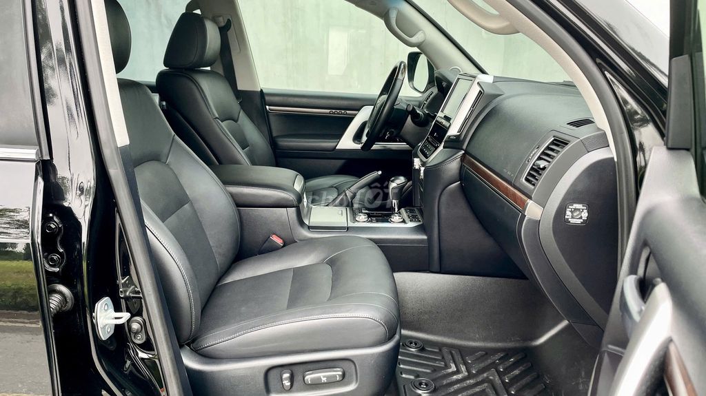 Bán LAND CRUISER V8 4.6. Mua bán Ô tô tại Quận Bắc Từ Liêm Hà Nội được đăng bởi Trần Tường hình 7