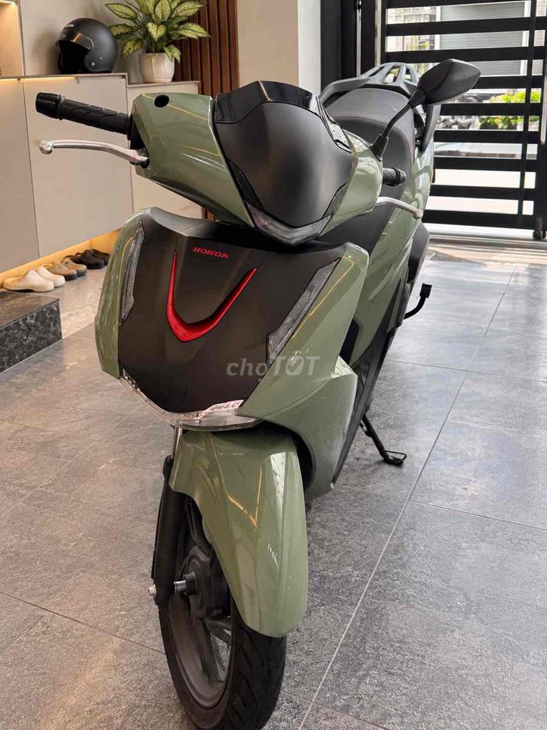 HONDA SH160i 2026 – ОТ СОБСТВЕННИКА – ПРОБЕГ 1000 КМ