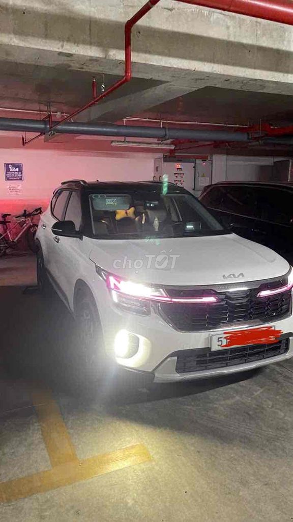 Kia Seltos 2020 1.6L Premium  - 3900 km. Mua bán Ô tô tại Quận 4 Tp Hồ Chí Minh được đăng bởi Phương hình 4
