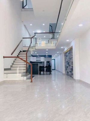 Аренда · 4 комн. · 90 м² · Quận Hải Châu, ул. Đường Tiên Sơn 17