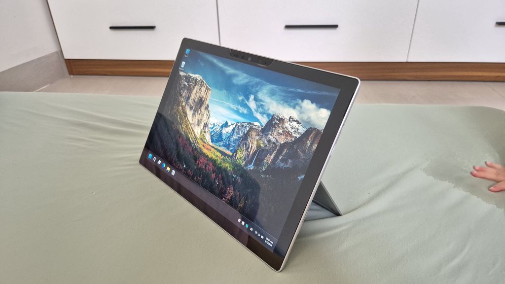 Microsoft Surface Pro 7 i5 8GB/128GB. Mua bán Máy tính bảng tại Huyện Đức Trọng Lâm Đồng được đăng bởi Đăng hình 1