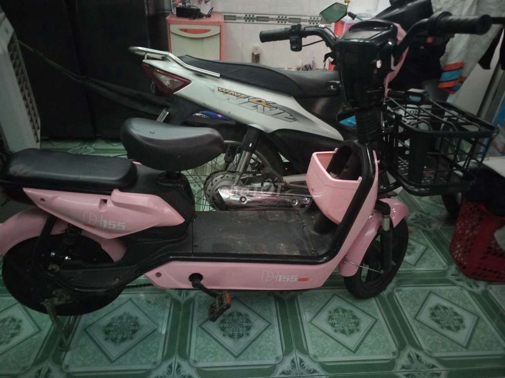 E cần bán xe đạp điện láp ráp mua đc khoảng 2tháng. Mua bán Xe điện tại Thành phố Thuận An Bình Dương được đăng bởi Nguyễn Thảo hình 2