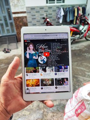 Ipad mini xem nghe nhạc giải trí ok. Mua bán Máy tính bảng tại Quận Cái Răng Cần Thơ được đăng bởi Đăng Huỳnh 